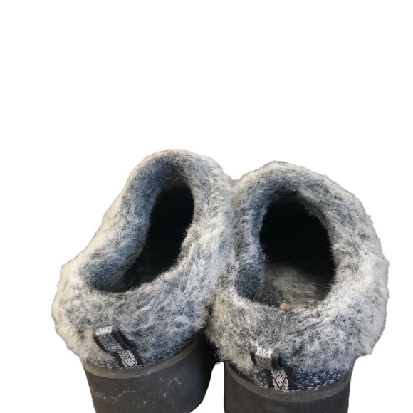 BOBS from Skechers Women's Keepsakes Delight Slipper Sweater Knit Gray Sz. 7.5 - Picture 7 of 7